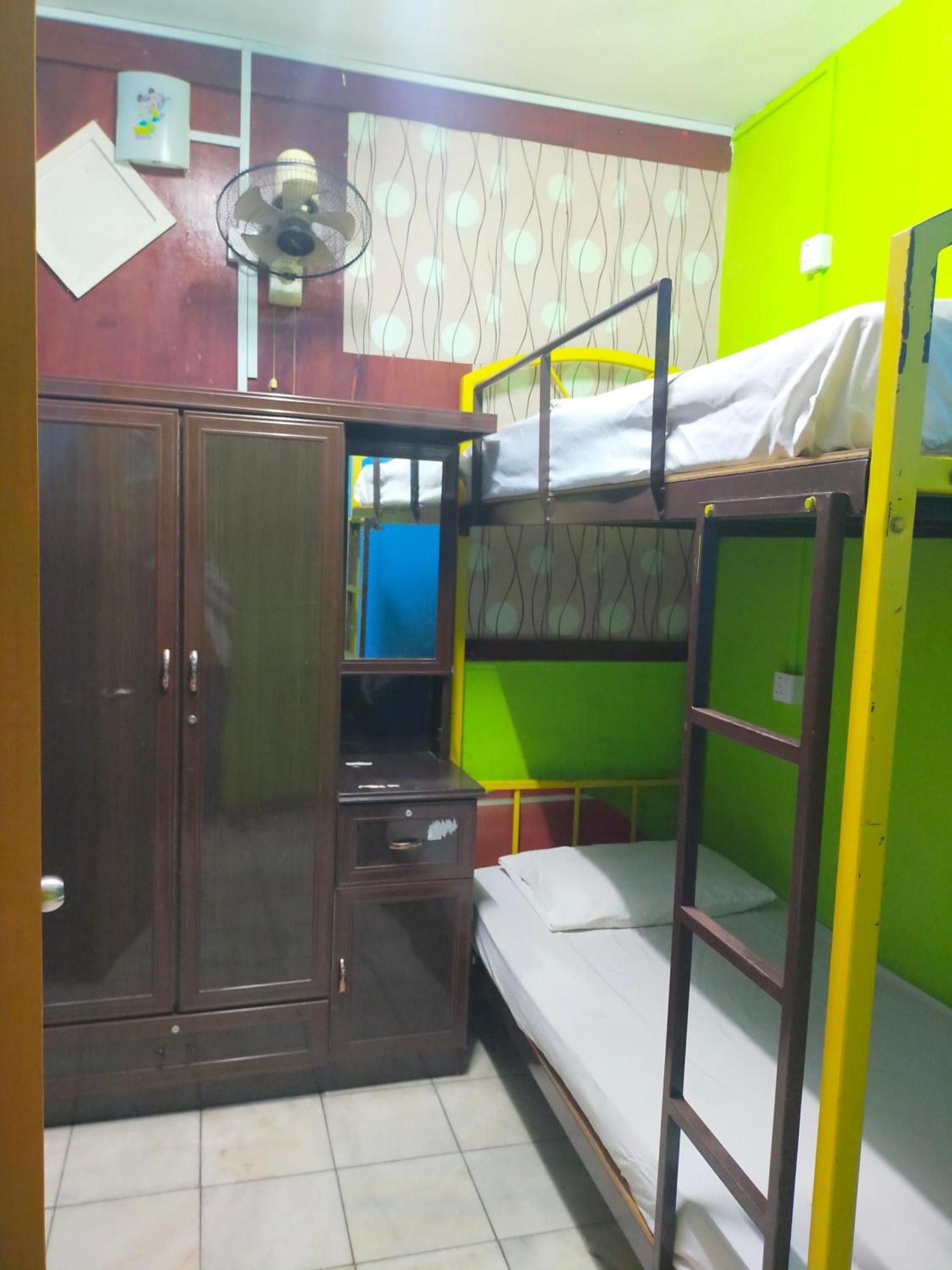 Netasha Holiday Inn Танах-Рата Экстерьер фото