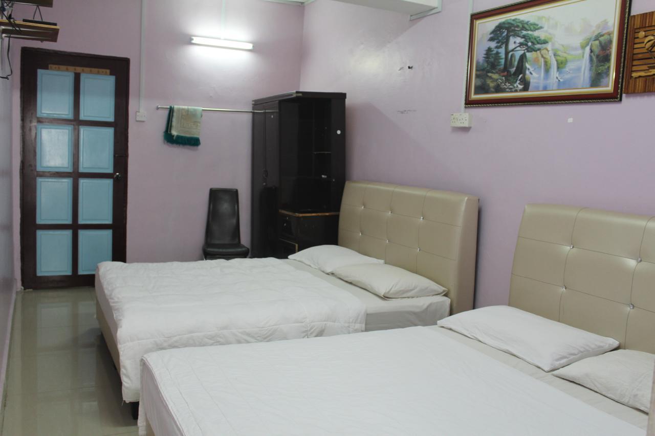 Netasha Holiday Inn Танах-Рата Экстерьер фото