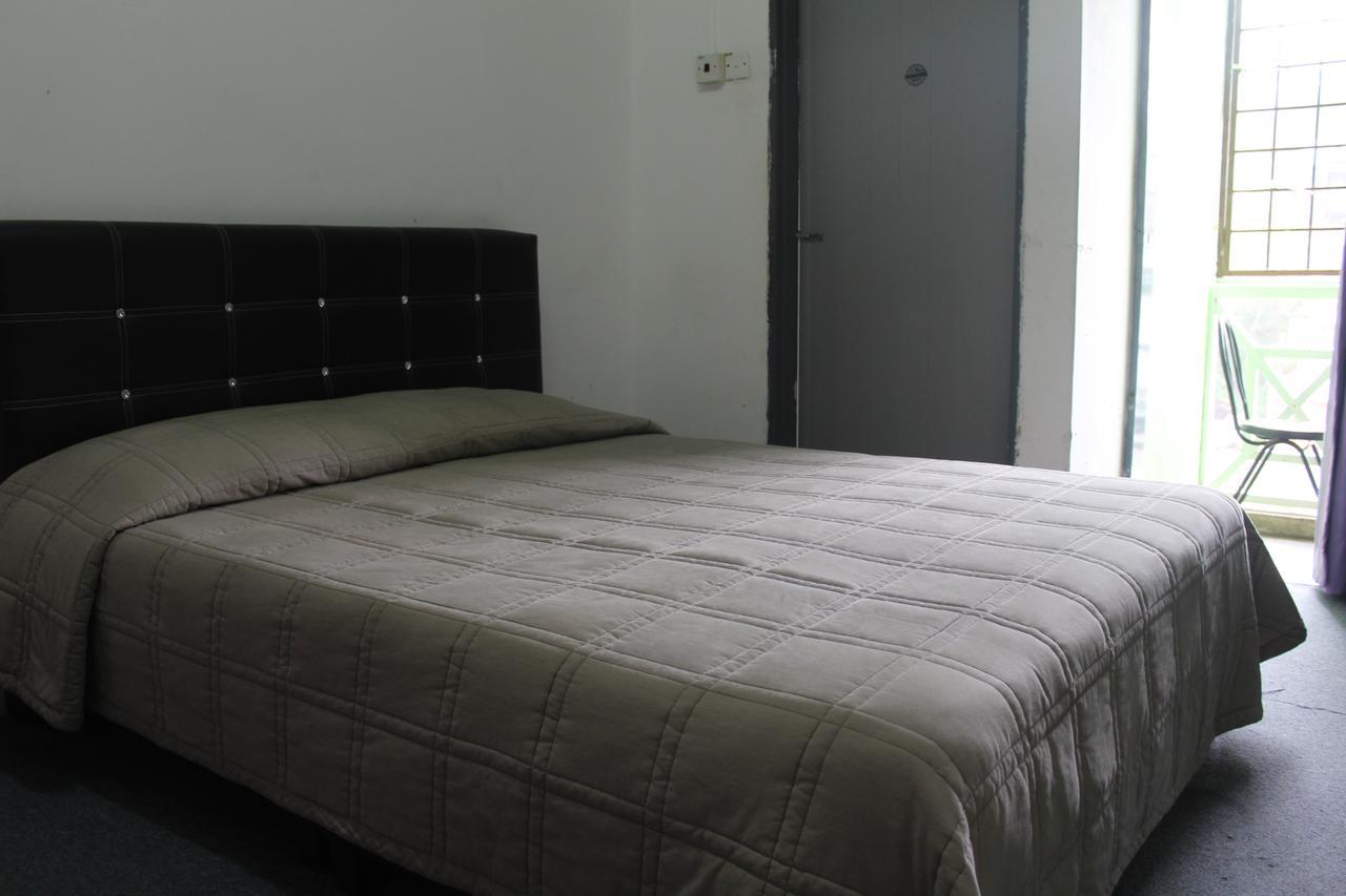 Netasha Holiday Inn Танах-Рата Экстерьер фото