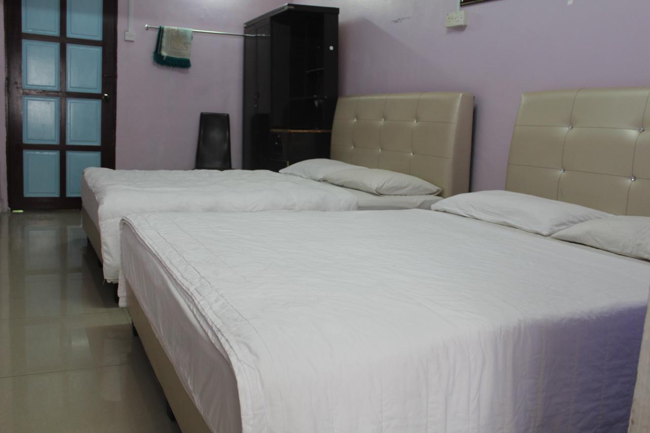 Netasha Holiday Inn Танах-Рата Экстерьер фото