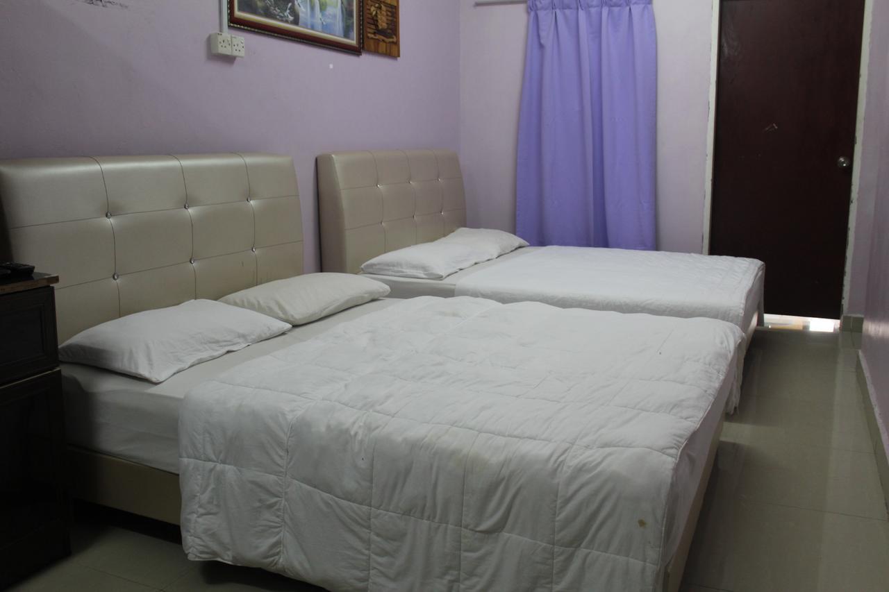 Netasha Holiday Inn Танах-Рата Экстерьер фото